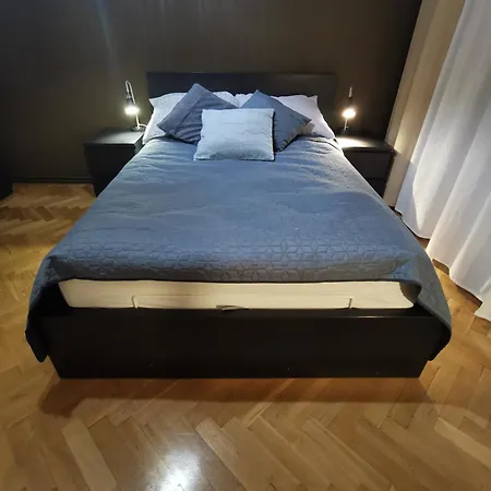 Cozy Spacious Apartment With Balcony Cracovia Esterno foto