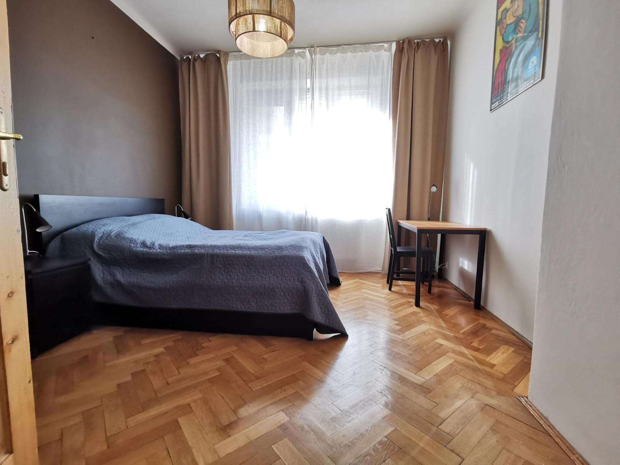Cozy Spacious With Balcony * Cracovia