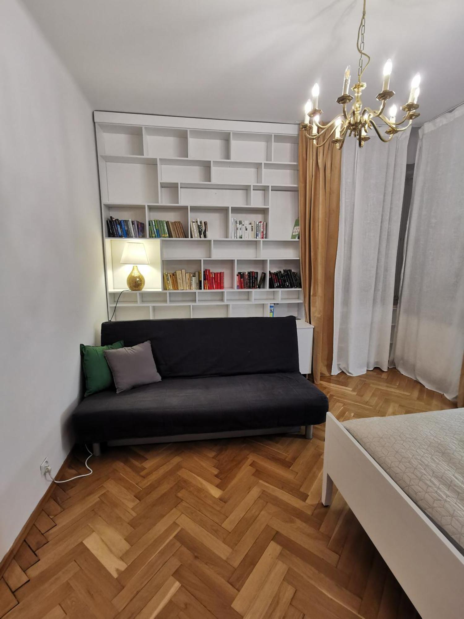 Cozy Spacious With Balcony Krakow