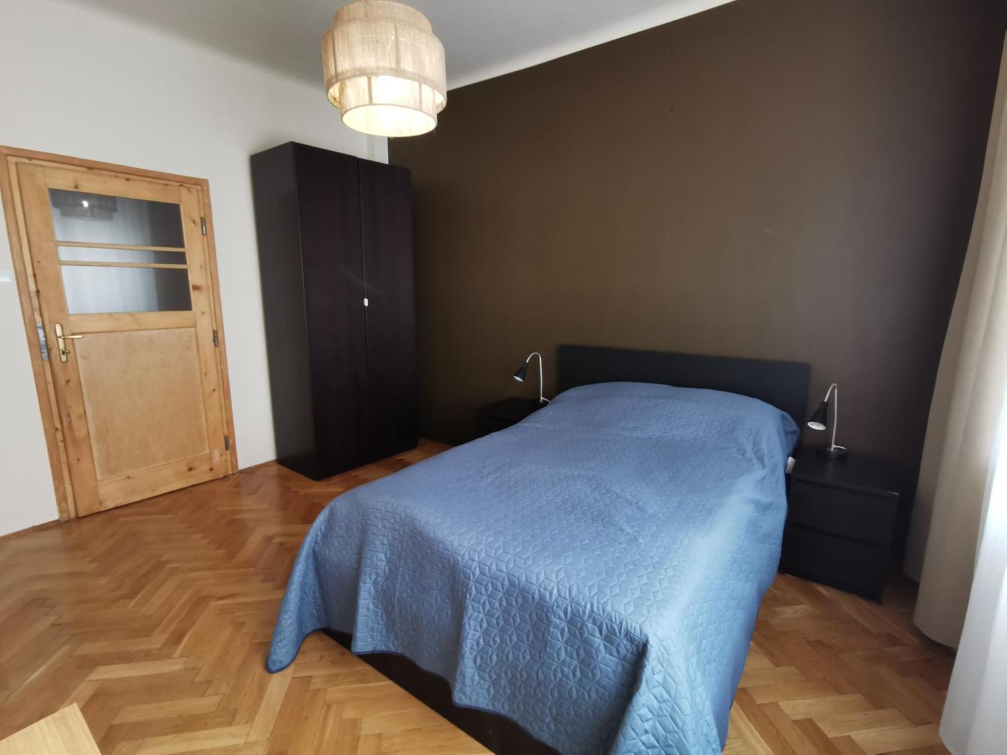 Cozy Spacious With Balcony Krakow