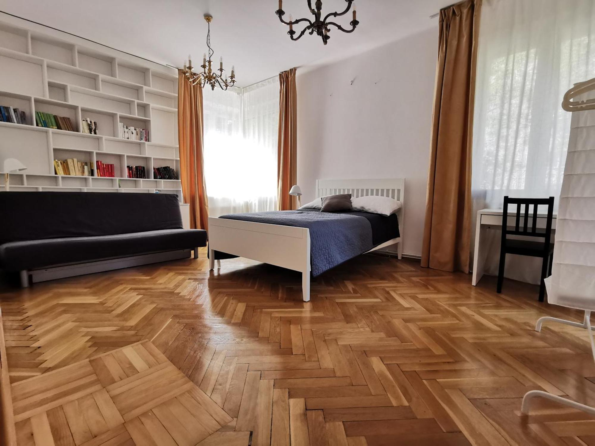 Cozy Spacious With Balcony Appartamento